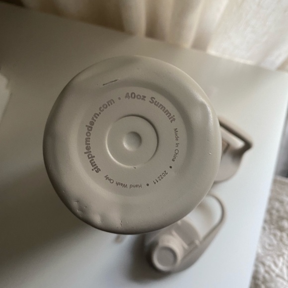 Simple Modern Summit Water Bottle 40oz - Almond Birch - Picture 10 of 11